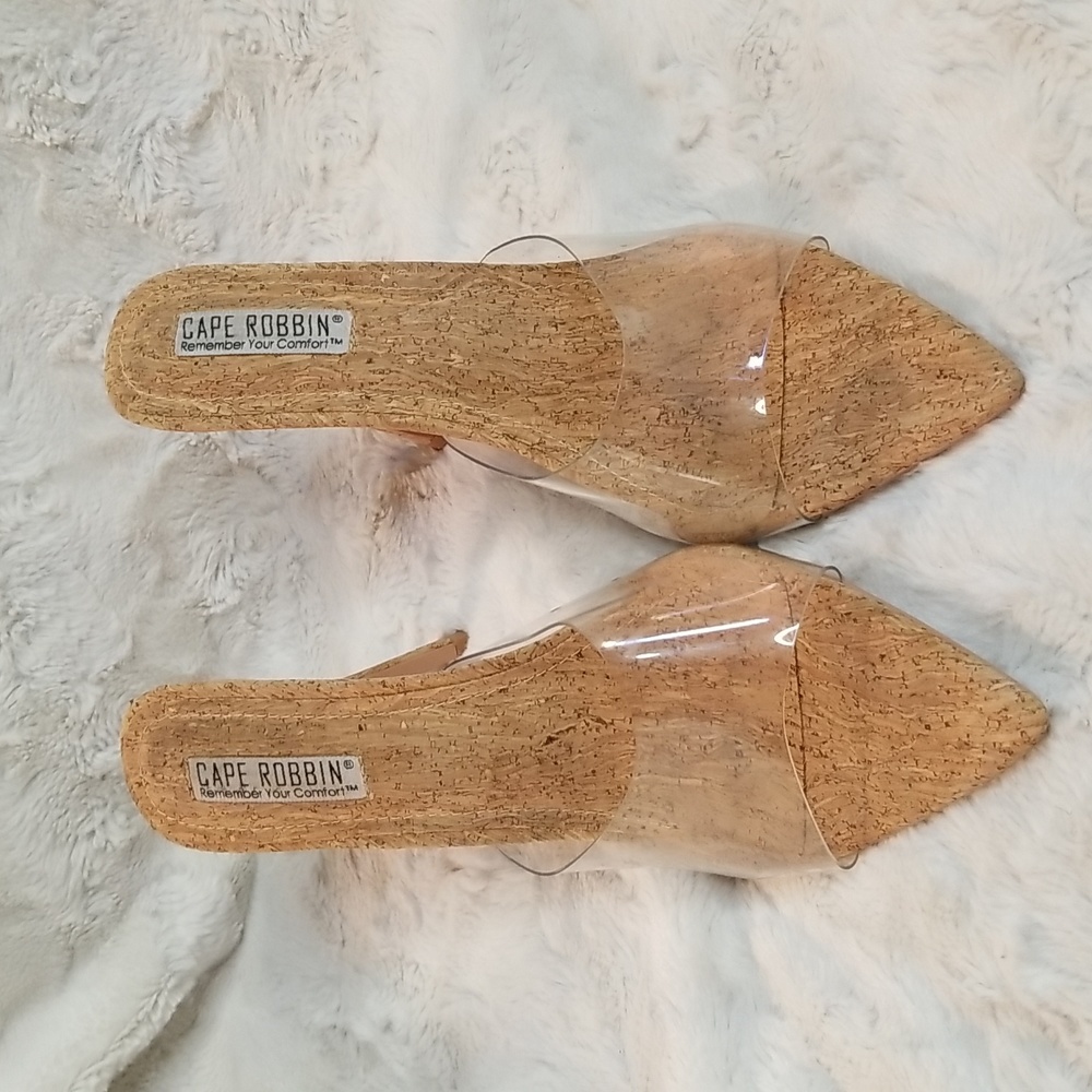 Cape Robbin Clear Slip On Natural Sandal Womens Size 11